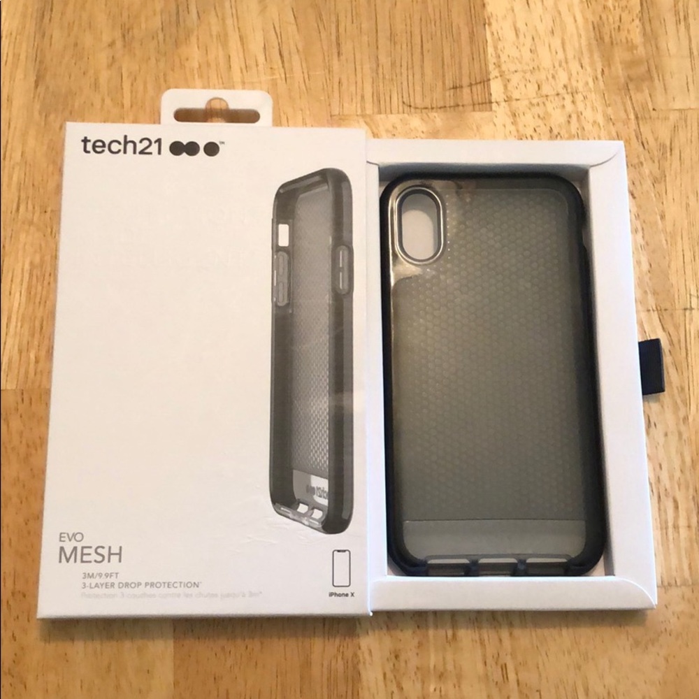 Tech 21 Evo MESH case (Apple Exclusive) - Picture 2 of 5